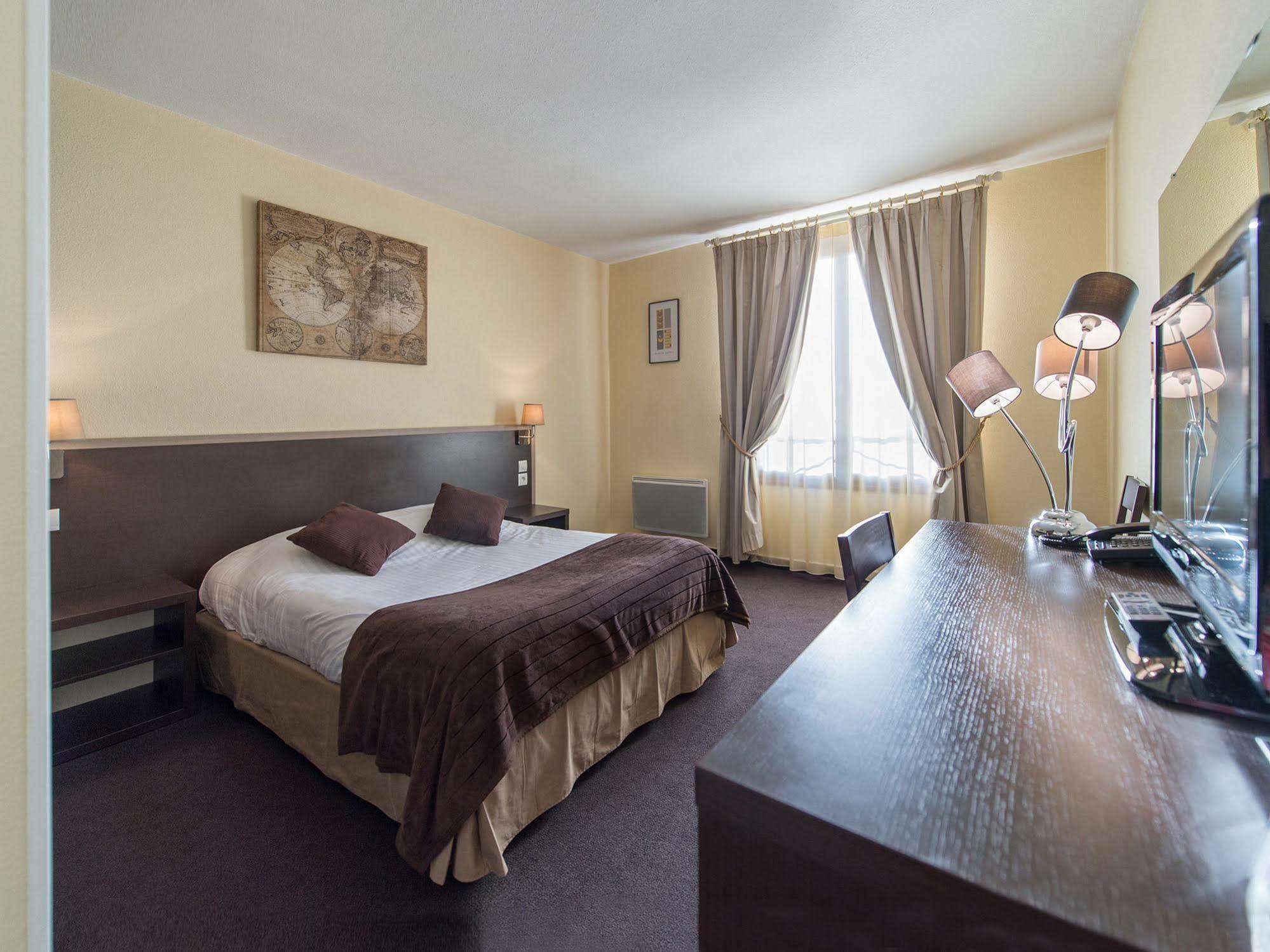 Hotel Restaurant Seminaires La Foresterie Le Mans Eksteriør billede